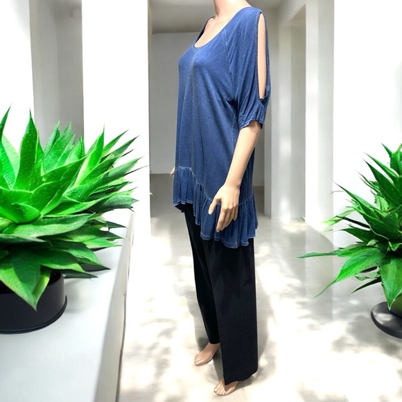 Dantelle Oil Dye Ruffle Hem Cold Shoulder Tunic Top - Picture 9 of 16